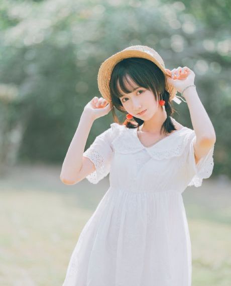 鬓边有朵栀子肥